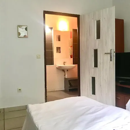 Goscinne Na Milej בית הארחה Kochlice